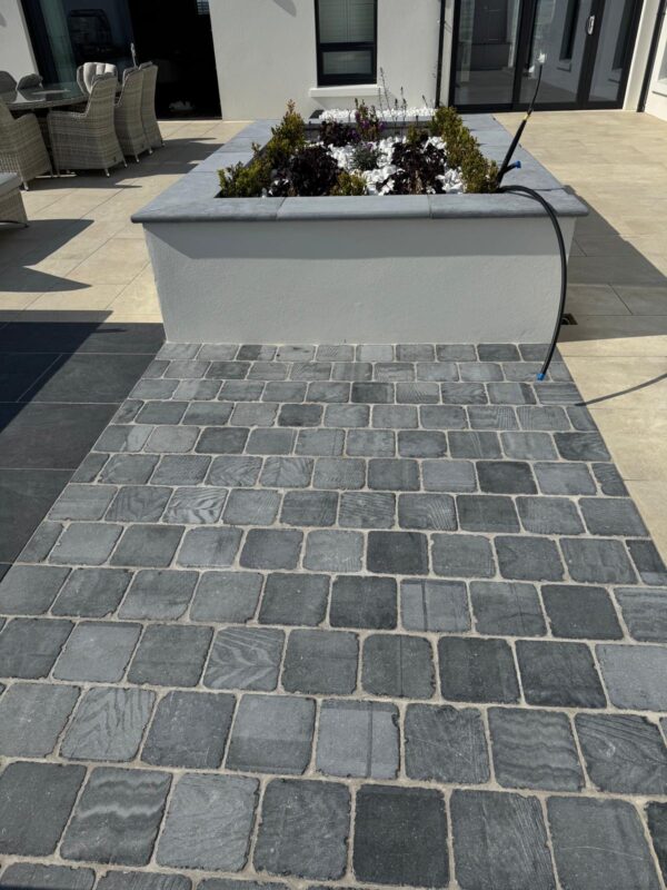 Kilkenny Limestone Cobble Flamed/Sanded/Tumbled/Bush-hammered - Image 5